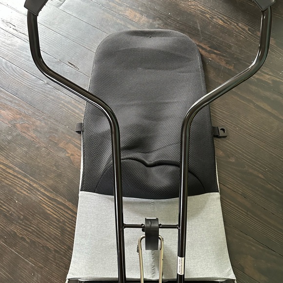 ComfyBumpy Ergonomic Baby Bouncer Seat - Picture 4 of 4